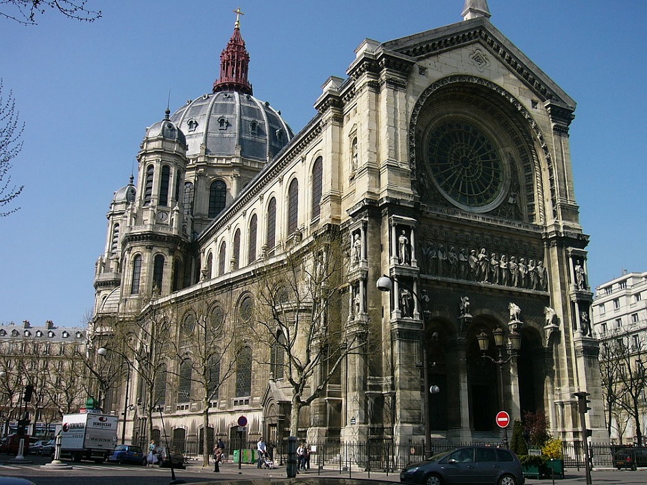Архитектура. Церковь Сент-Огюстен в эклектическом стиле в Париже, XIX век