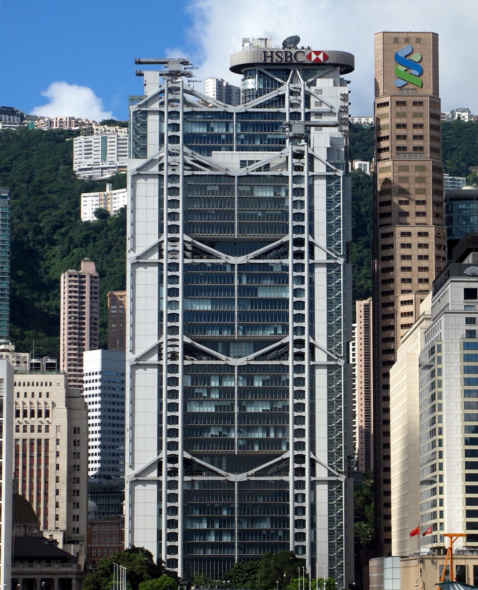 Архитектура. Здание банка HSBC в стиле хай-тек в Гонконге, ХХ век