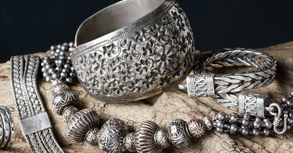 Виды покрытия серебряных изделий. Старинные серебряные украшения ручной работы без напыления