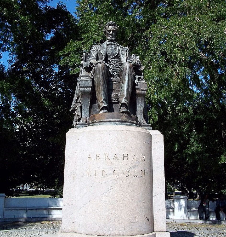 Огастес Сент-Годенс. Памятник «Авраам Линкольн —глава государства», 1908