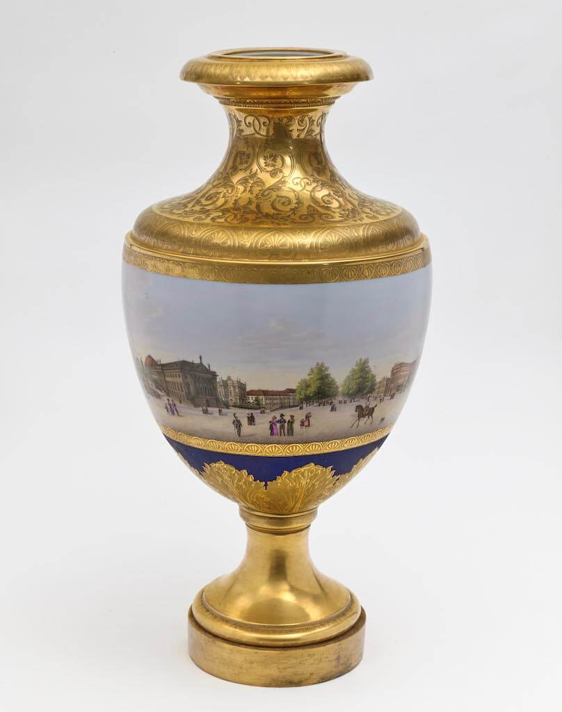 Panorama-Vase mit dem Straßenpanorama "Unter der Linden", KPM Berlin, um 1831/1834