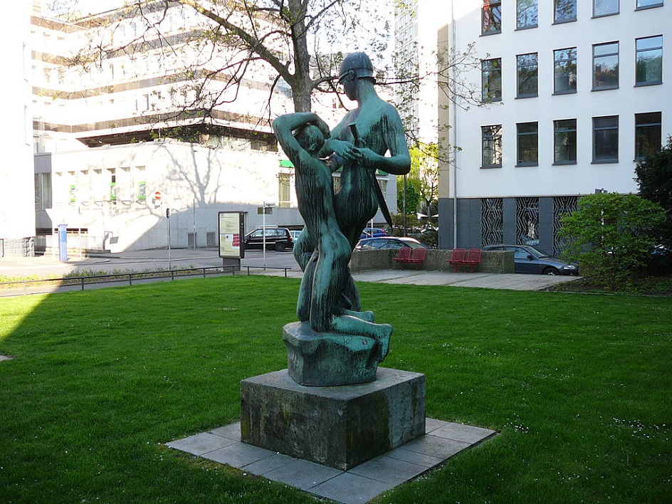 Георг Кольбе. Скульптура «Беллона», 1922