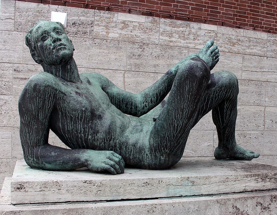 Георг Кольбе. Скульптура «Отдыхающий спортсмен», 1936